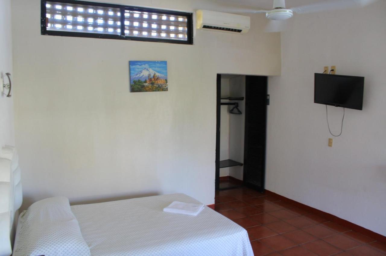 Hotel Albatros ปูแอร์โตเอสกอนดิโด ภายนอก รูปภาพ