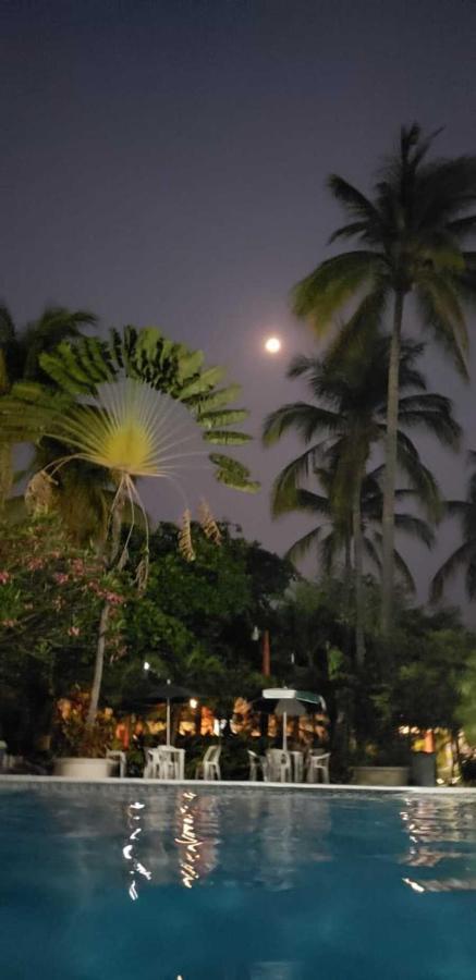 Hotel Albatros ปูแอร์โตเอสกอนดิโด ภายนอก รูปภาพ