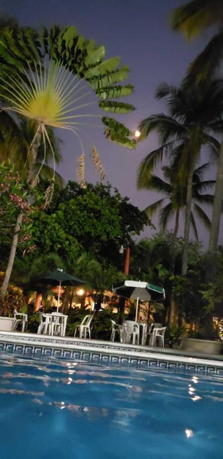 Hotel Albatros ปูแอร์โตเอสกอนดิโด ภายนอก รูปภาพ